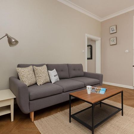 Metro Rondo Onz Apartment By Noclegi Renters Βαρσοβία Εξωτερικό φωτογραφία