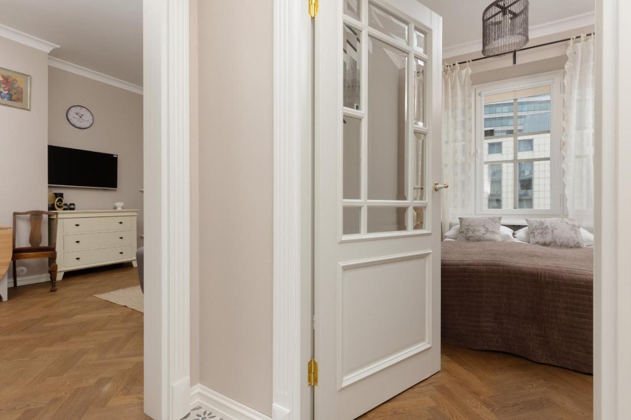 Metro Rondo Onz Apartment By Noclegi Renters Βαρσοβία Εξωτερικό φωτογραφία